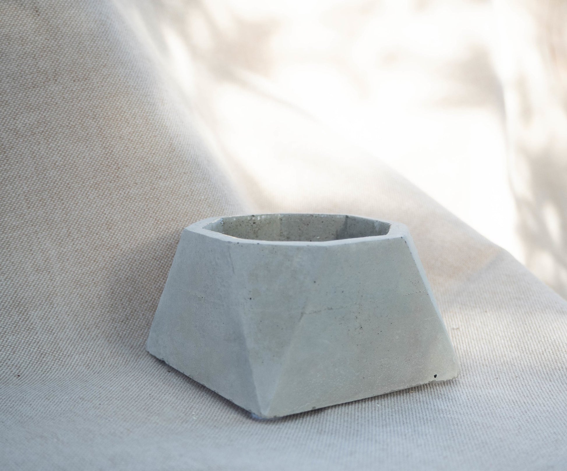 Grey Octagon Plant Pot - Forest InteriorPlant Pots