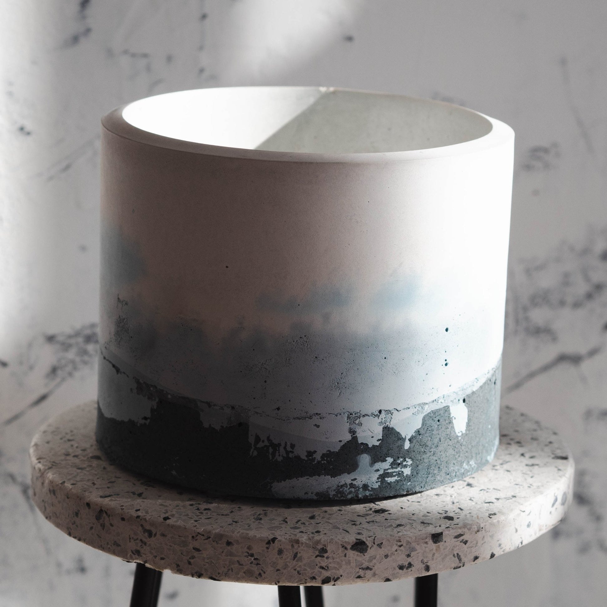 Large Round Cover Pot - Sea Mist - Forest Interior